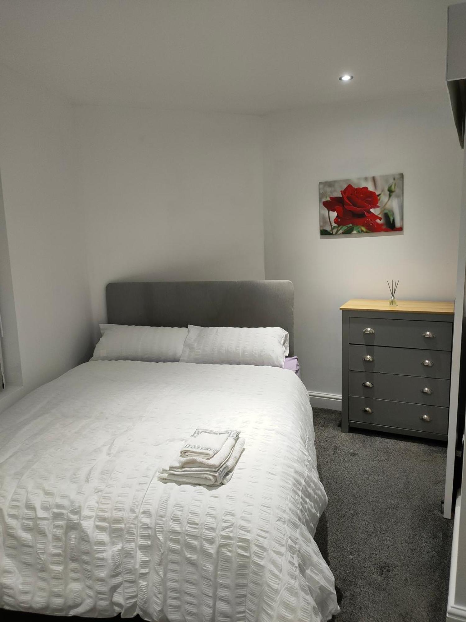 Beautiful Double Bedroom Liverpool Exterior photo